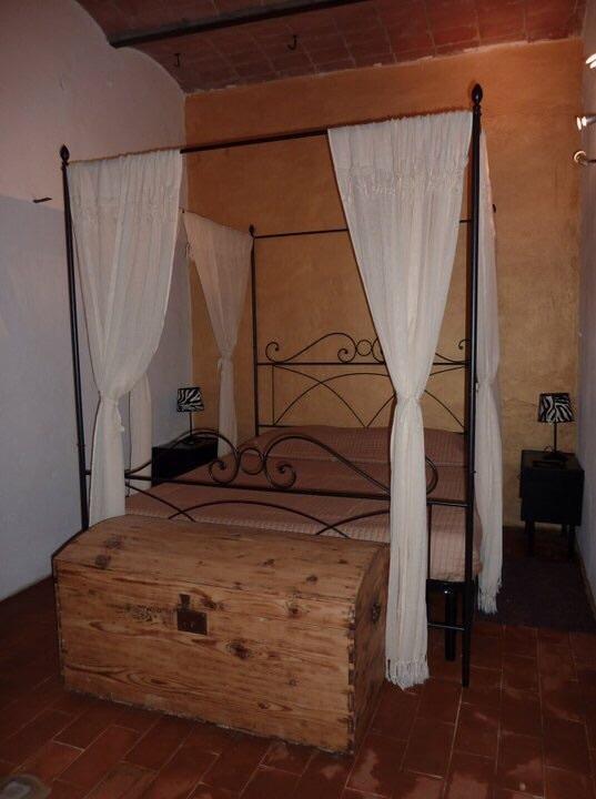Le Stanze Di Zelinda Villa Suvereto Habitación foto